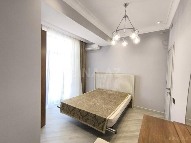 4-комн. новостройка - м. 28 мая - 180 м² (18)