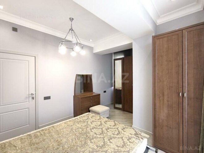 4-комн. новостройка - м. 28 мая - 180 м² (14)