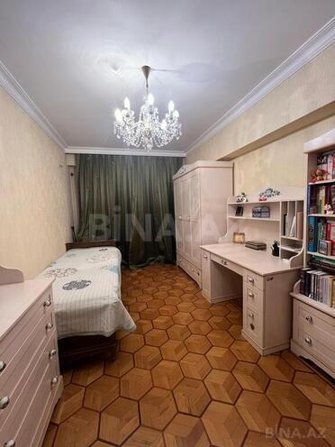 5 otaqlı köhnə tikili - Nəsimi r. - 200 m² (5)