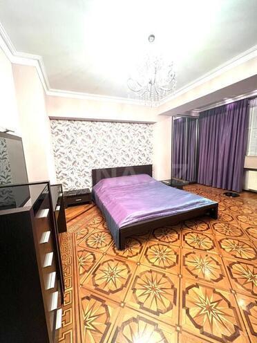 5 otaqlı köhnə tikili - Nəsimi r. - 200 m² (12)