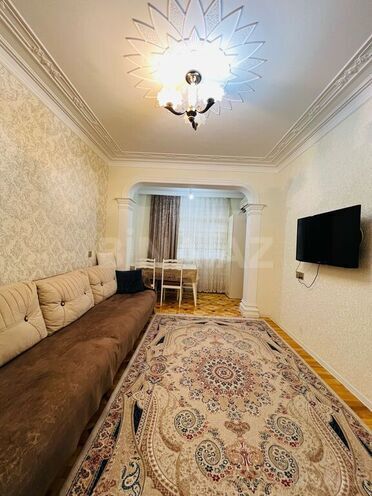 Продаётся 3-комн. вторичка 80 м², м. Мемар Аджеми, photo 1 from 13