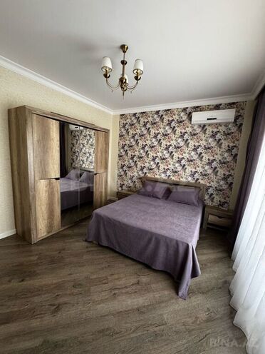 4 otaqlı həyət evi/bağ evi - Türkan q. - 300 m² (15)