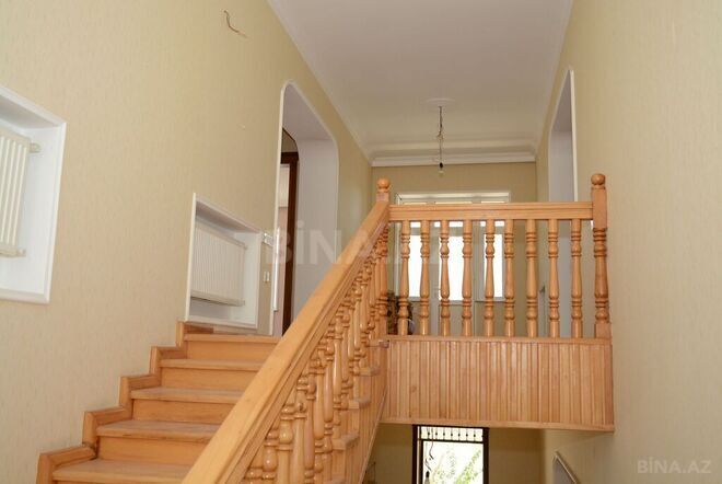 8-комн. дом/дача - пос. Бадамдар - 300 м² (9)