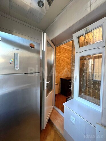 2 otaqlı köhnə tikili - İnşaatçılar m. - 50 m² (10)