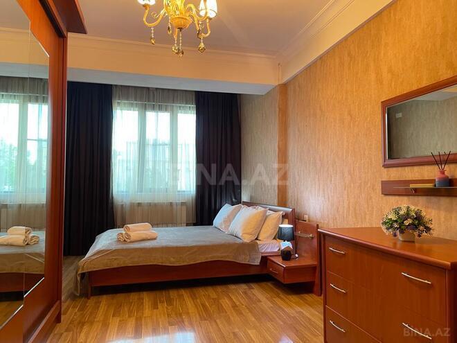 3-комн. вторичка - м. Сахил - 70 м² (9)
