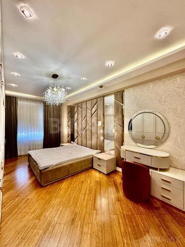 3-комн. новостройка - м. 8 ноября - 160 м² (14)