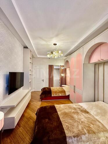 3-комн. новостройка - м. 8 ноября - 160 м² (18)