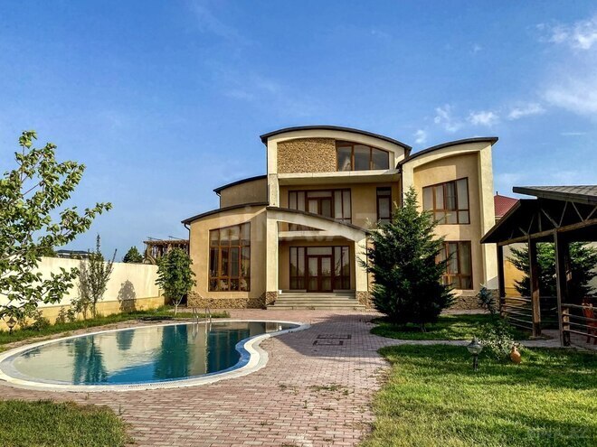 5 otaqlı həyət evi/bağ evi - Novxanı q. - 450 m² (2)
