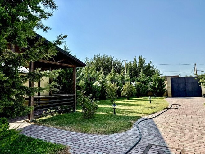 5 otaqlı həyət evi/bağ evi - Novxanı q. - 450 m² (6)