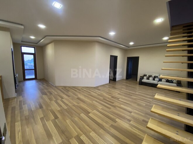 5 otaqlı həyət evi/bağ evi - Novxanı q. - 450 m² (16)