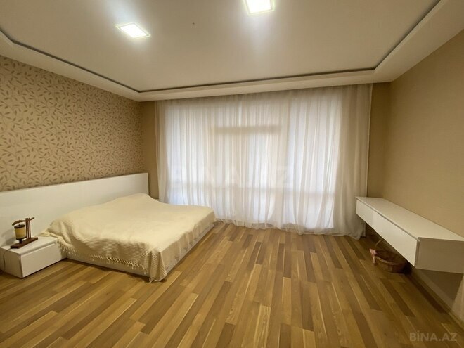 5 otaqlı həyət evi/bağ evi - Novxanı q. - 450 m² (17)