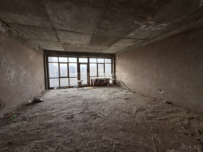 4-комн. новостройка - м. 28 мая - 200 м² (2)