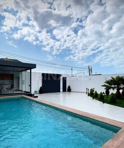 4 otaqlı həyət evi/bağ evi - Şüvəlan q. - 180 m² (4)