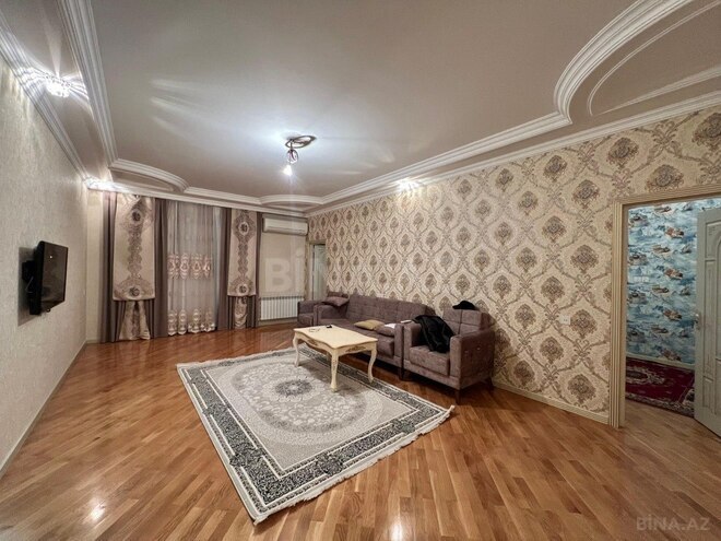3 otaqlı yeni tikili - 8 Noyabr m. - 110 m² (2)