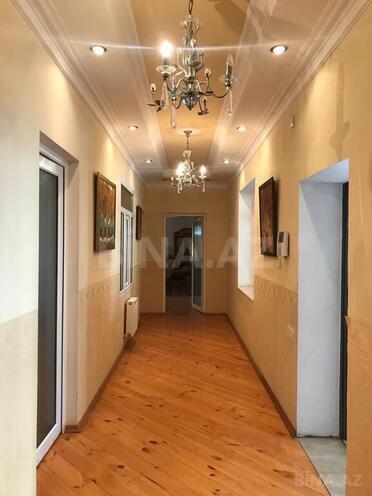 6 otaqlı həyət evi/bağ evi - Novxanı q. - 400 m² (8)