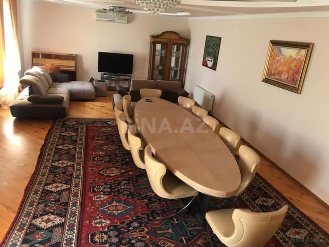6 otaqlı həyət evi/bağ evi - Novxanı q. - 400 m² (15)