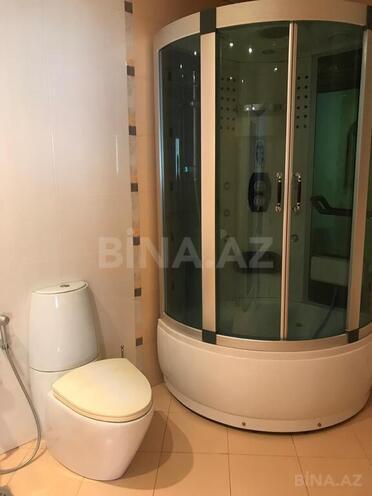 6 otaqlı həyət evi/bağ evi - Novxanı q. - 400 m² (23)