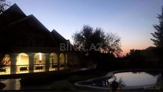 6 otaqlı həyət evi/bağ evi - Novxanı q. - 400 m² (2)