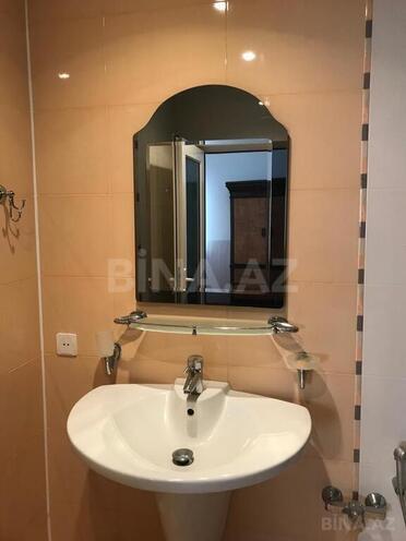 6 otaqlı həyət evi/bağ evi - Novxanı q. - 400 m² (22)