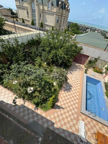 6 otaqlı həyət evi/bağ evi - Novxanı q. - 300 m² (2)