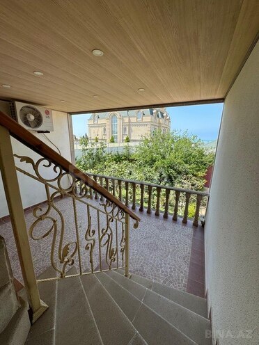 6 otaqlı həyət evi/bağ evi - Novxanı q. - 300 m² (19)