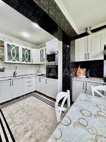 4 otaqlı köhnə tikili - İnşaatçılar m. - 110 m² (15)