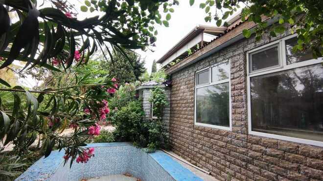 4 otaqlı həyət evi/bağ evi - Şüvəlan q. - 195 m² (2)