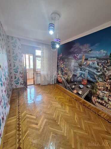 3 otaqlı köhnə tikili - 8-ci mikrorayon q. - 85 m² (12)
