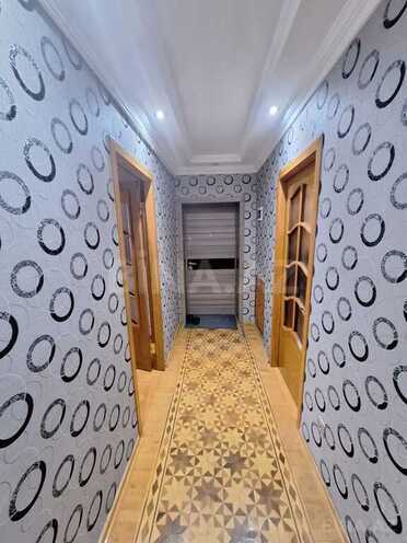 3 otaqlı köhnə tikili - 8-ci mikrorayon q. - 85 m² (20)
