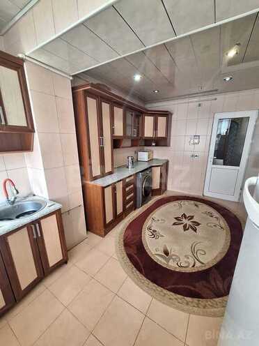 3 otaqlı köhnə tikili - 8-ci mikrorayon q. - 85 m² (22)