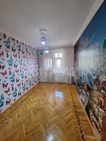 3 otaqlı köhnə tikili - 8-ci mikrorayon q. - 85 m² (14)