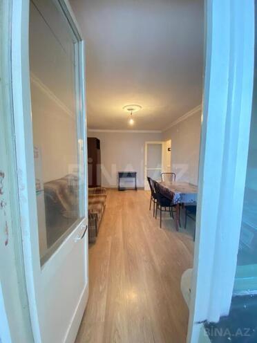 2 otaqlı köhnə tikili - İnşaatçılar m. - 50 m² (19)