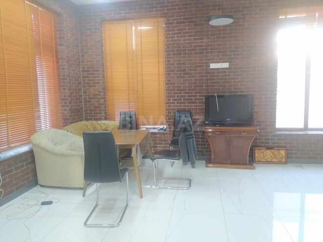 3 otaqlı həyət evi/bağ evi - Sulutəpə q. - 350 m² (6)