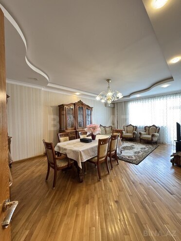 4-комн. новостройка - м. 8 ноября - 165 м² (1)