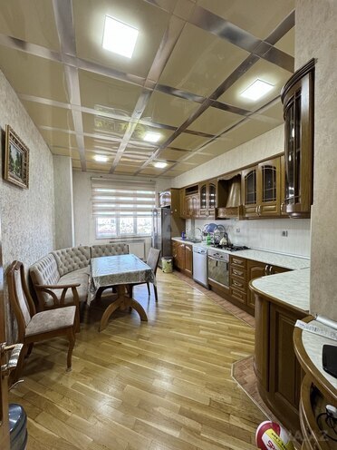 4-комн. новостройка - м. 8 ноября - 165 м² (6)