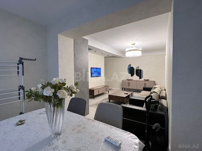 2 otaqlı köhnə tikili - 28 May m. - 75 m² (1)