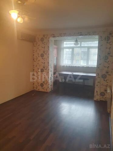 3 otaqlı köhnə tikili - İnşaatçılar m. - 65 m² (1)