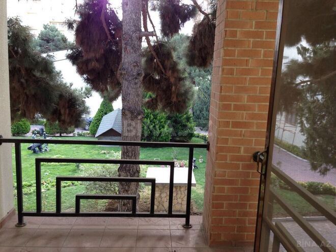 5 otaqlı həyət evi/bağ evi - 20 Yanvar m. - 350 m² (2)