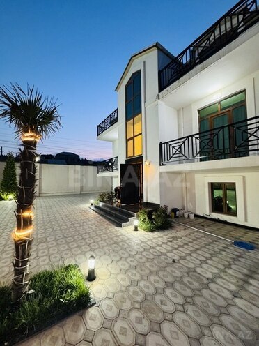 5 otaqlı həyət evi/bağ evi - Novxanı q. - 360 m² (2)