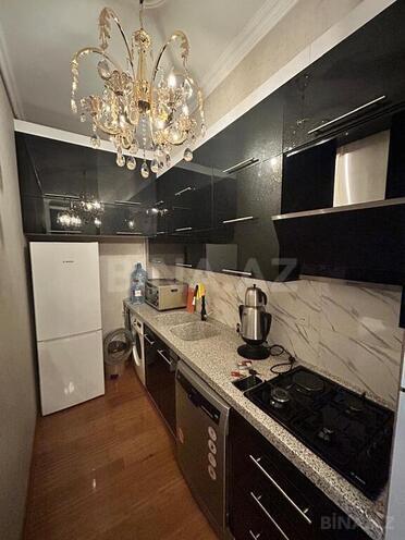 2-комн. новостройка - м. Автовокзал - 68 м² (13)