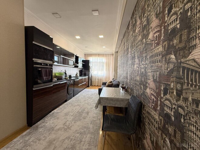 3 otaqlı yeni tikili - 20 Yanvar m. - 138 m² (10)