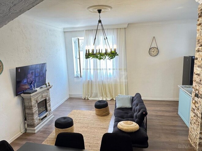 5 otaqlı həyət evi/bağ evi - Nardaran q. - 200 m² (9)