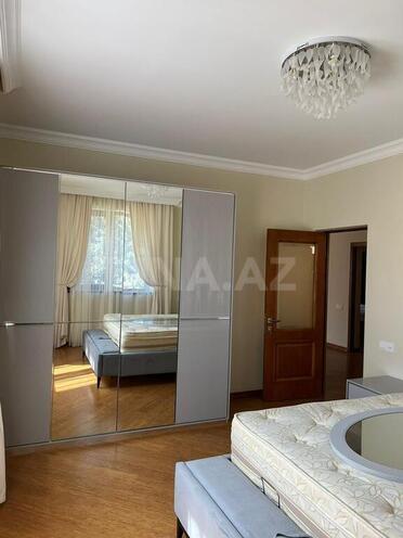 5 otaqlı həyət evi/bağ evi - Şüvəlan q. - 300 m² (21)