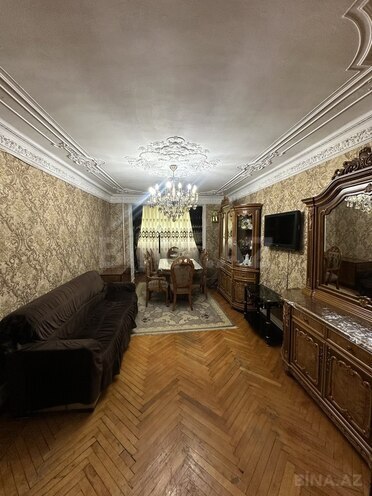 3 otaqlı köhnə tikili - İnşaatçılar m. - 80 m² (2)