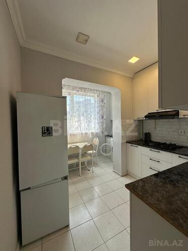 2 otaqlı köhnə tikili - İnşaatçılar m. - 65 m² (4)