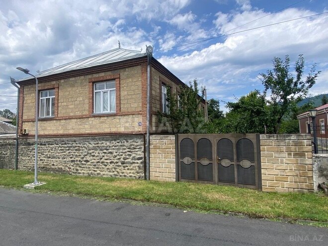 8-комн. дом/дача - Загатала - 235 м² (1)
