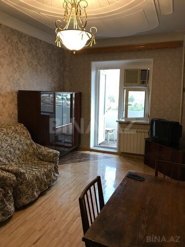 2 otaqlı köhnə tikili - Dərnəgül m. - 60 m² (1)