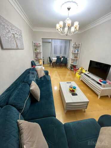 4 otaqlı köhnə tikili - İnşaatçılar m. - 100 m² (1)