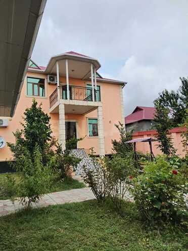 7 otaqlı həyət evi/bağ evi - Qəbələ - 220 m² (2)
