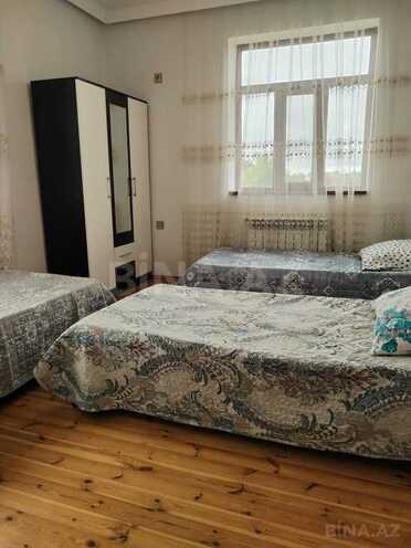 7 otaqlı həyət evi/bağ evi - Qəbələ - 220 m² (18)
